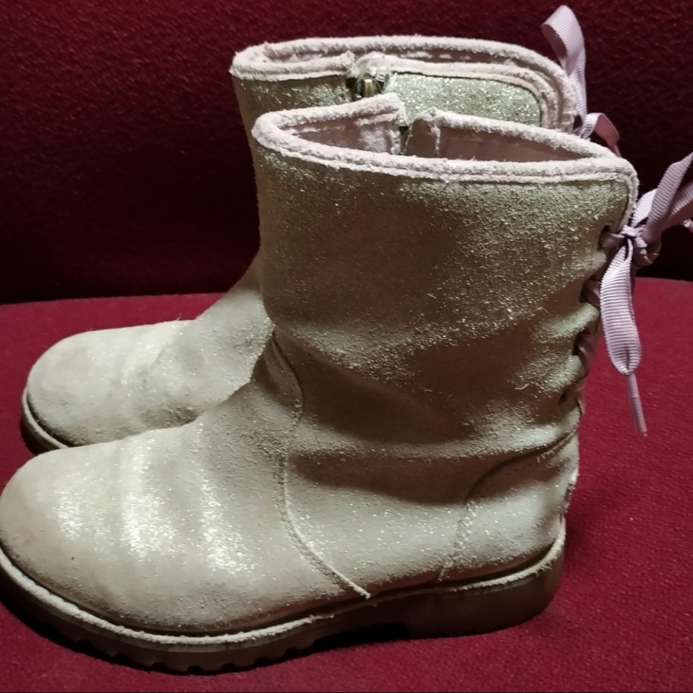 UGGs